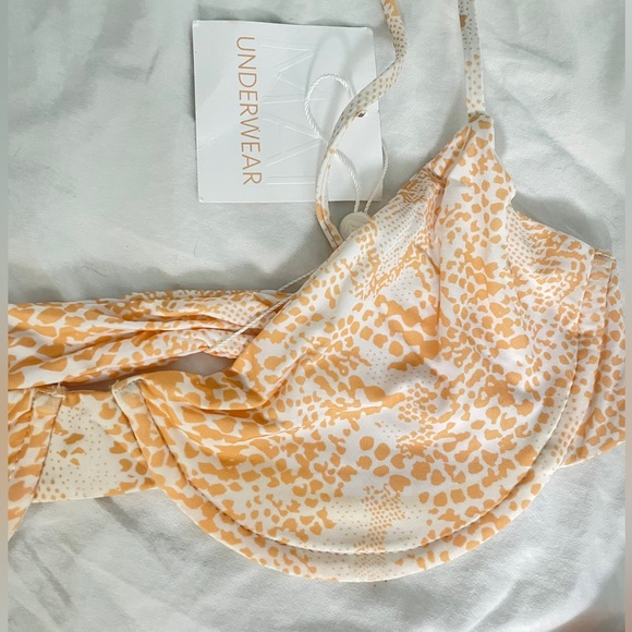 MAI Underwear Peach Reptile - Picture 2 of 2